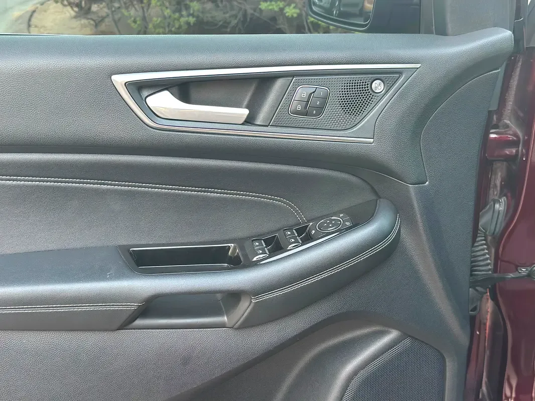 Ford Edge 2.0 AT (245 hp) - 12