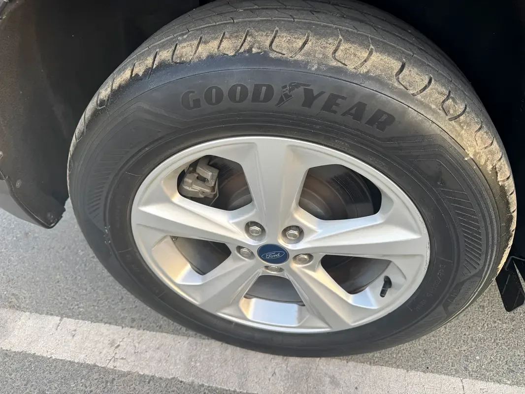 Ford Edge 2.0 AT 4WD (250 حصان) - 14