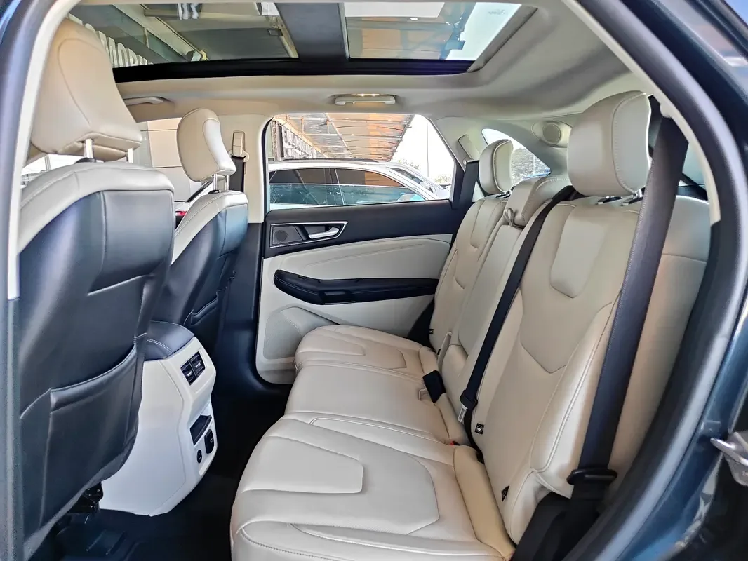 Ford Edge 2.0 AT AWD (250 hp) - 17