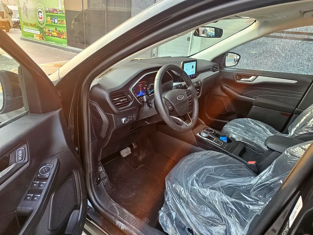 Ford Escape 1.5 AT (180 حصان) - 9