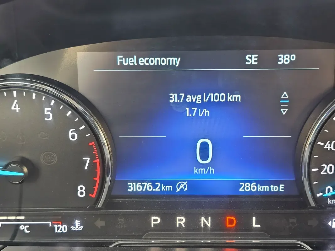 Ford Escape 1.5 AT (180 حصان) - 13