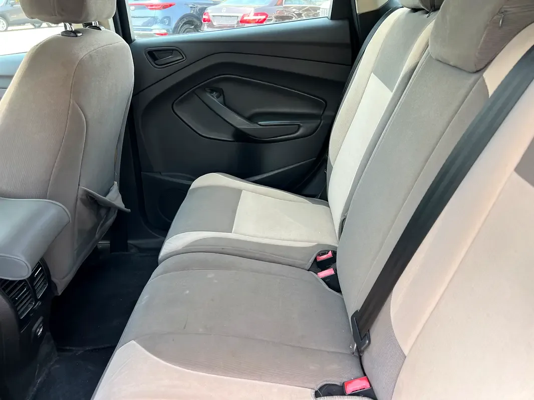 Ford Escape 1.6 AT (180 حصان) - 10