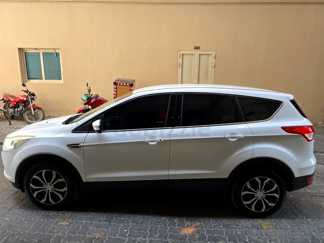 Ford Escape 1.6 AT (180 hp) - 7