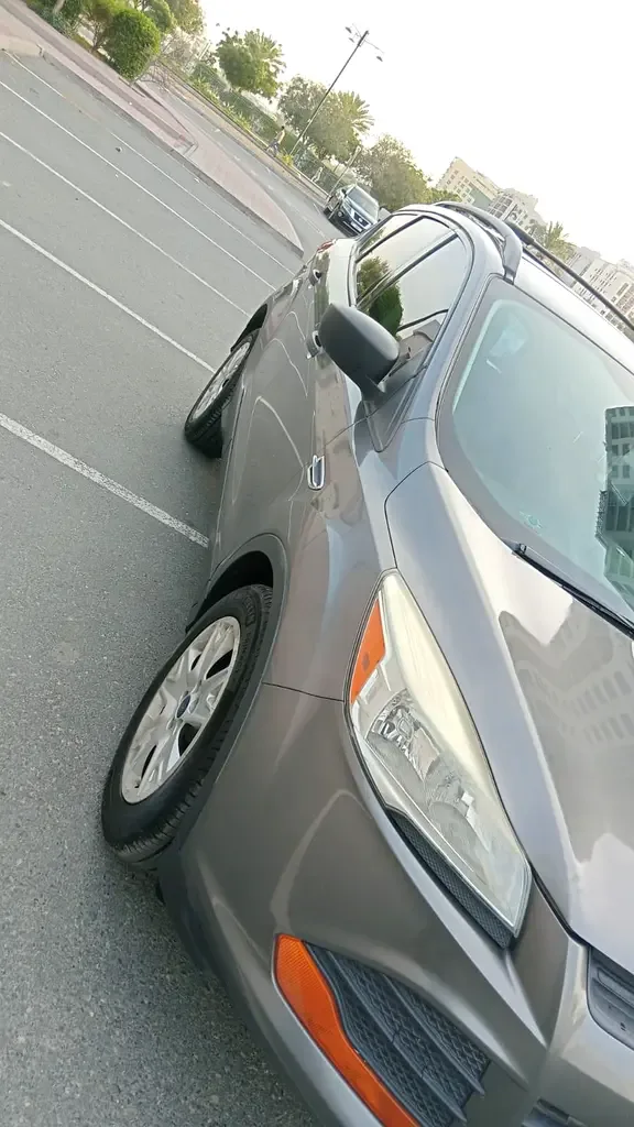 Ford Escape 2.5 AT (168 حصان) - 2