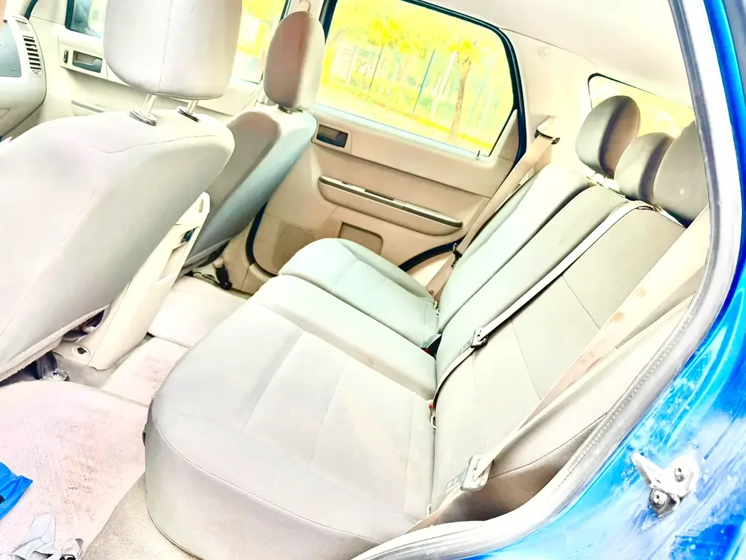 Ford Escape 2.5 AT (168 حصان) - 6