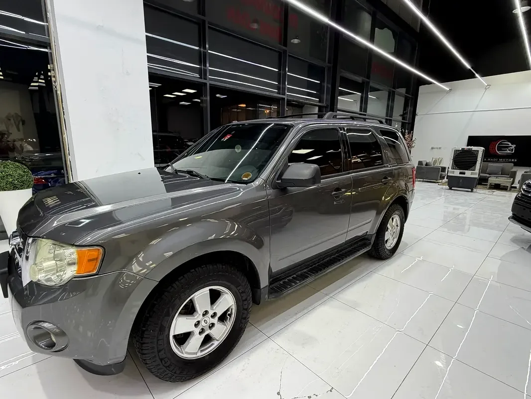 Ford Escape 2.5 AT (168 حصان) - 2