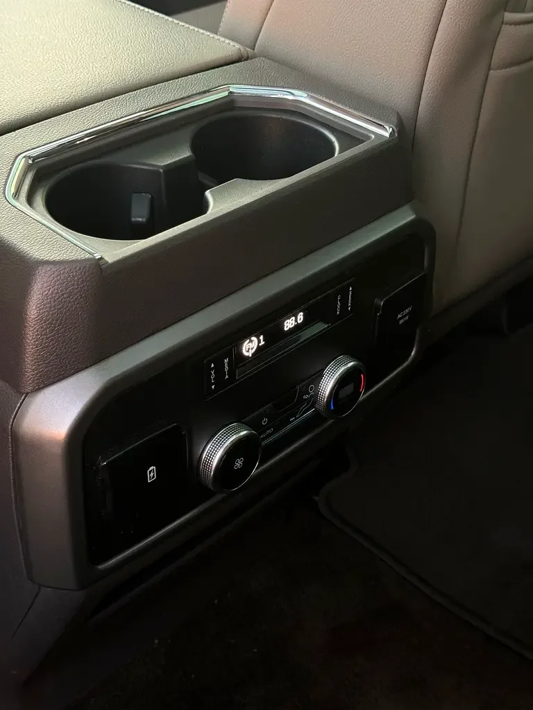 Ford Expedition 3.5 AT (380 hp) - 13