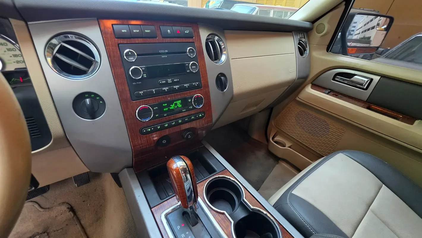Ford Expedition 5.4 AT EL (300 hp) - 8