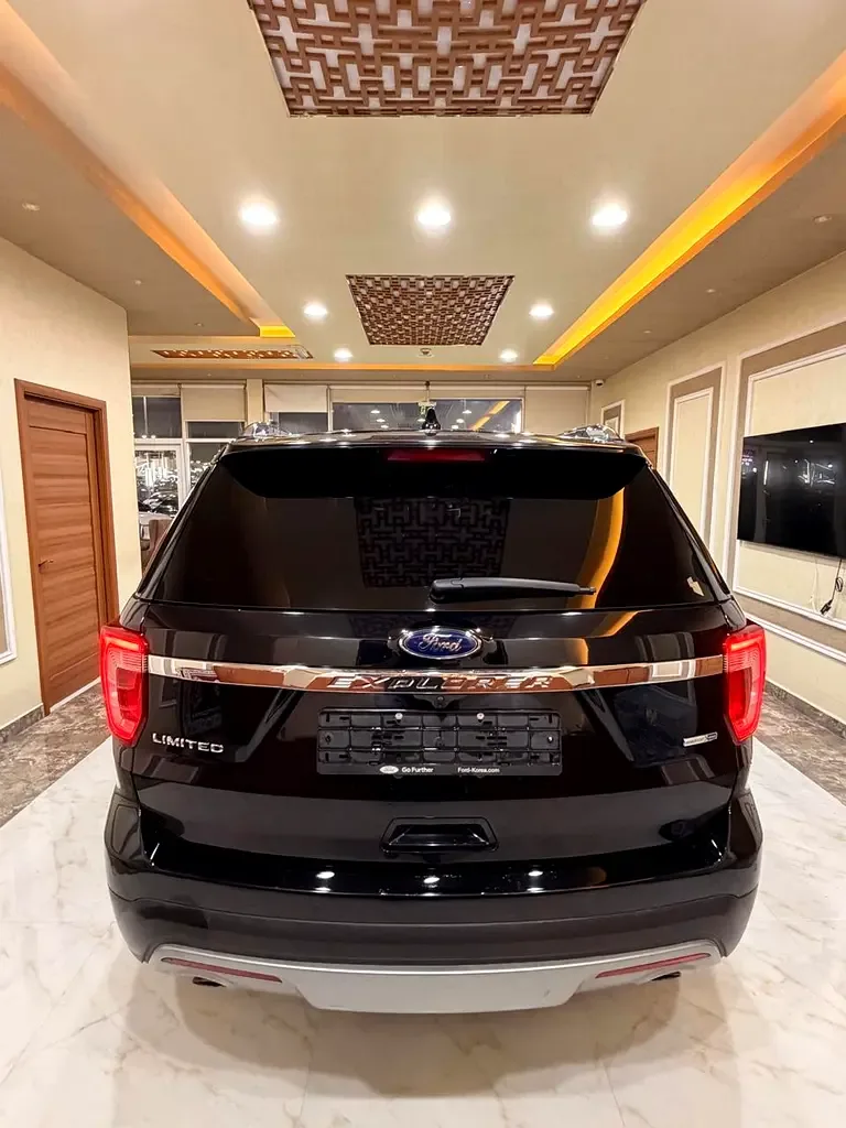 Ford Explorer 2.3 AT (284 حصان) - 2