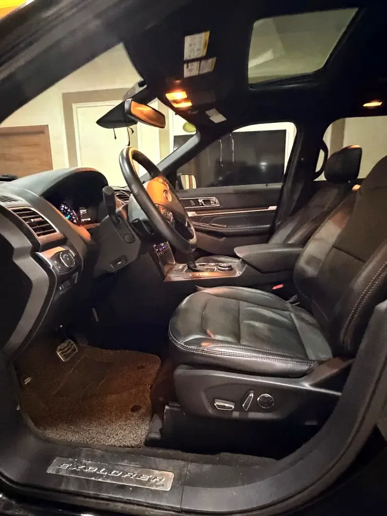 Ford Explorer 2.3 AT (284 حصان) - 4