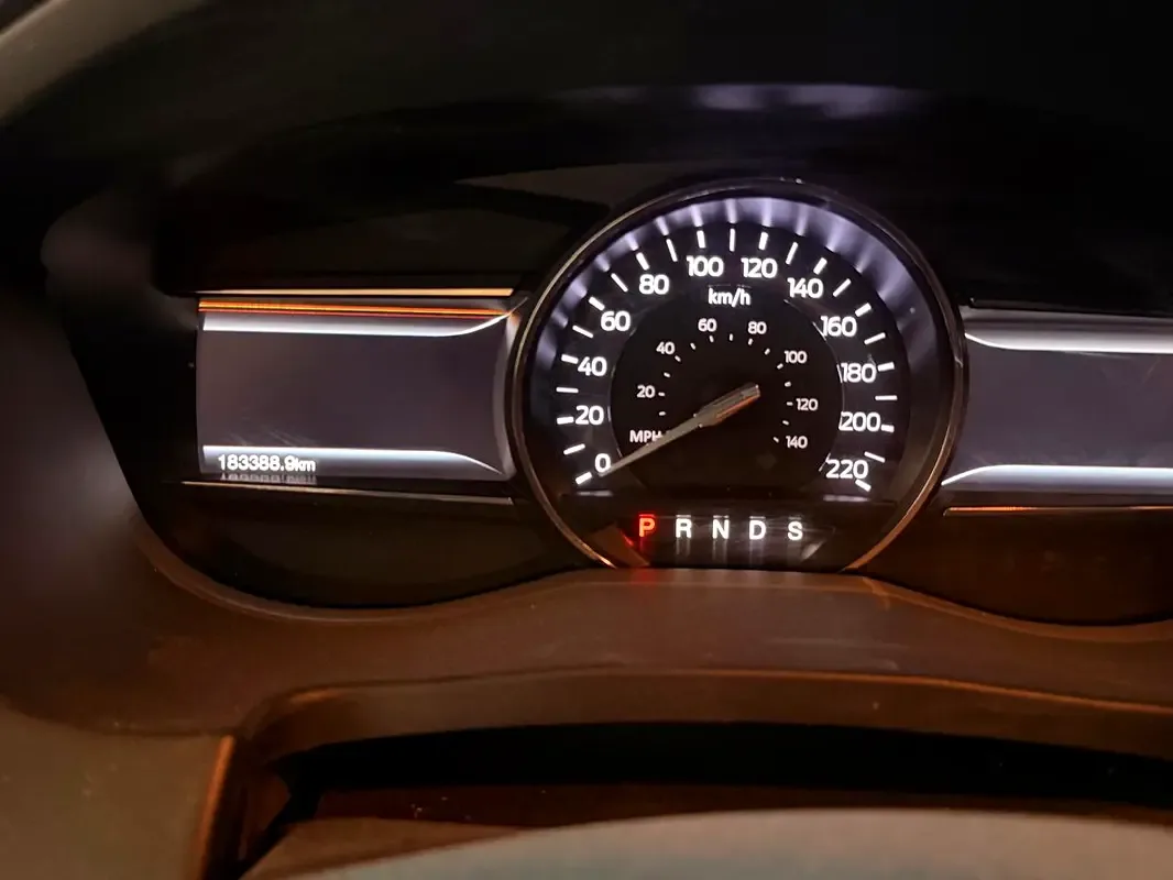 Ford Explorer 2.3 AT (284 حصان) - 5