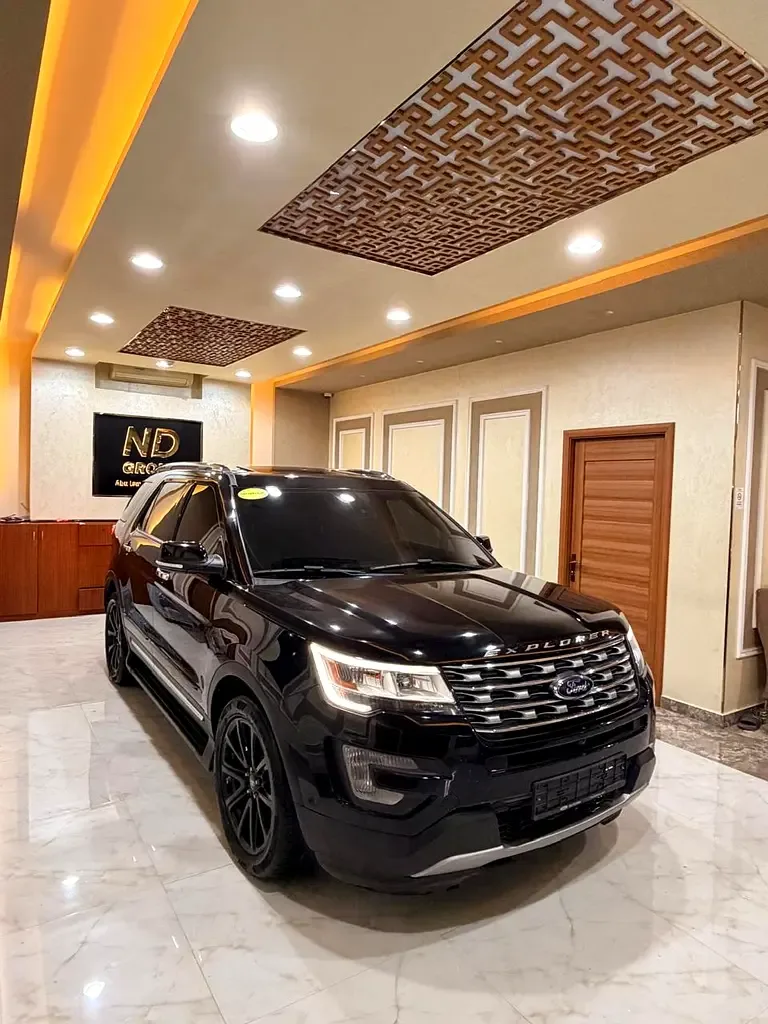 Ford Explorer 2.3 AT (284 حصان) - 12