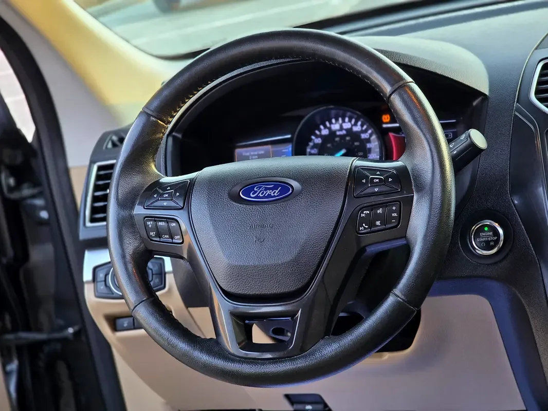 Ford Explorer 2.3 AT (284 حصان) - 15