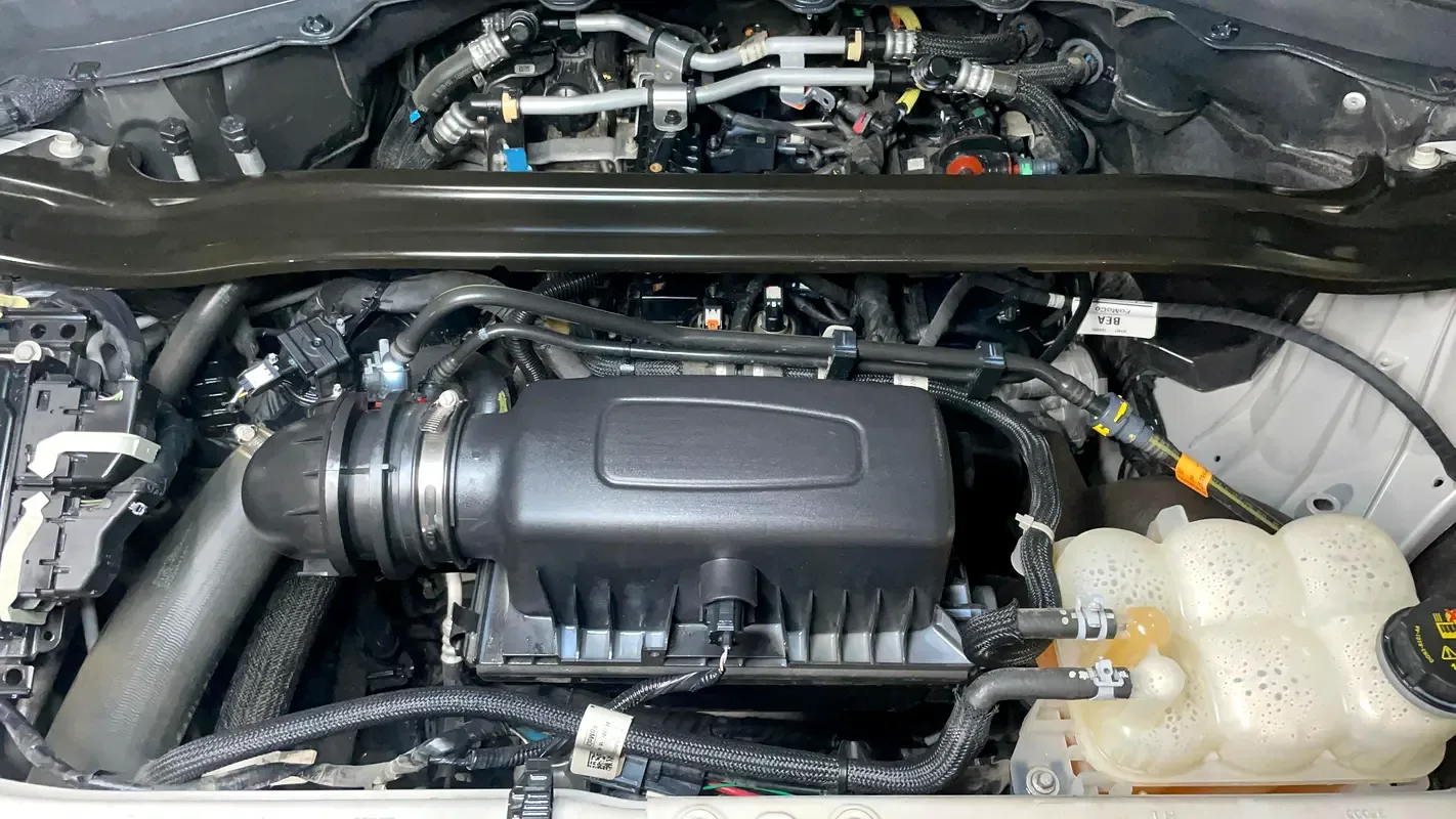 Ford Explorer 2.3 AT AWD (300 حصان) - 13