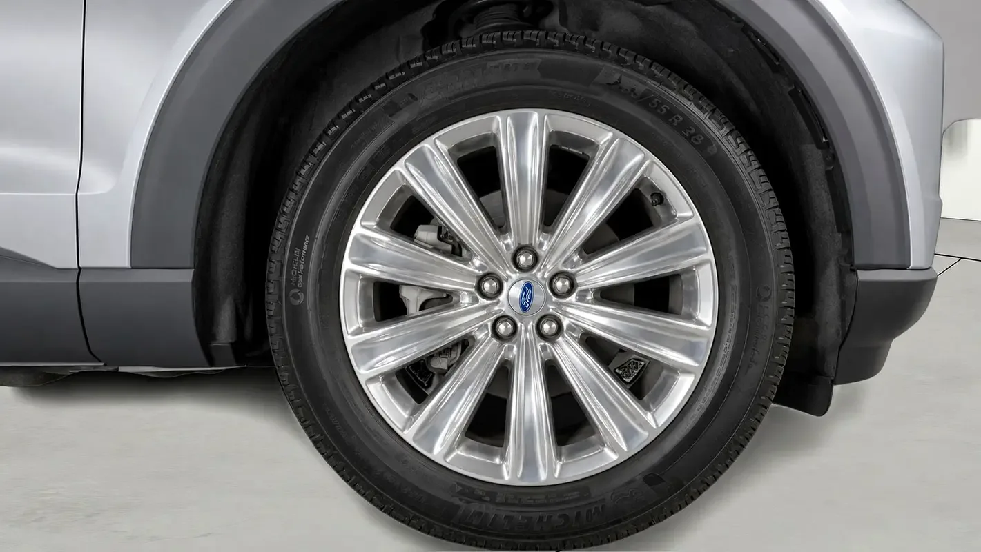 Ford Explorer 2.3 AT AWD (300 حصان) - 12
