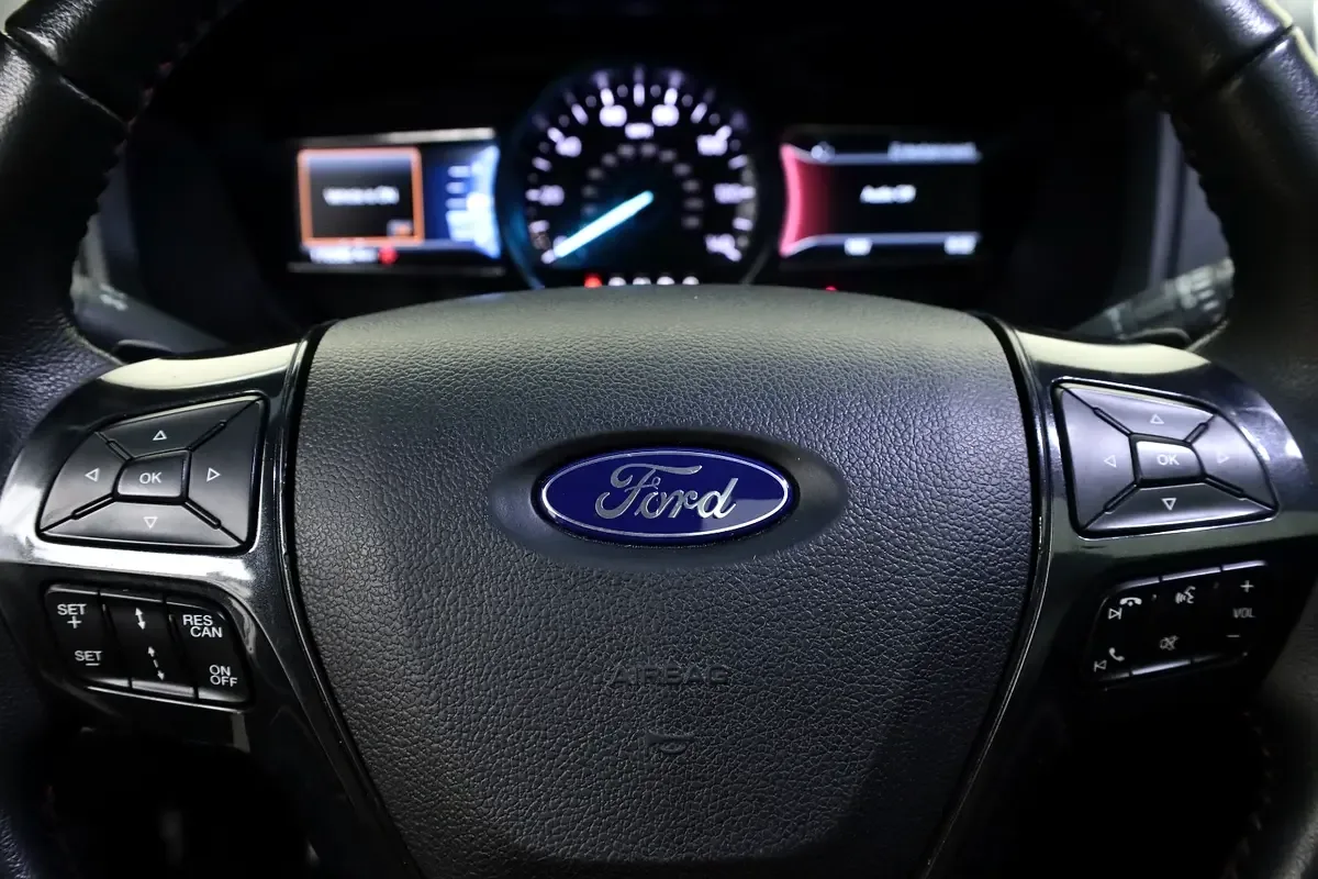 Ford Explorer 2.3 AT AWD (300 hp) - 18