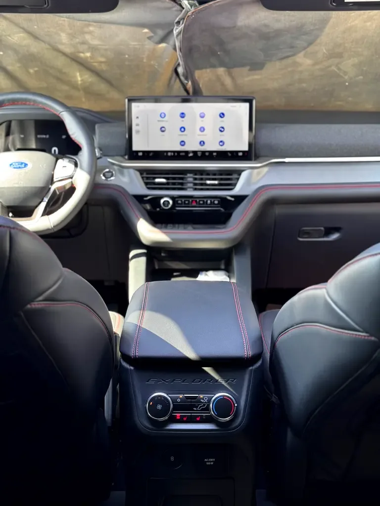 Ford Explorer 3.0 AT (400 hp) - 19
