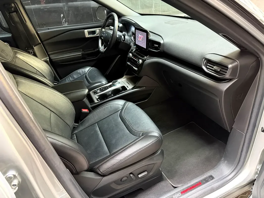 Ford Explorer 3.0 AT (400 حصان) - 8