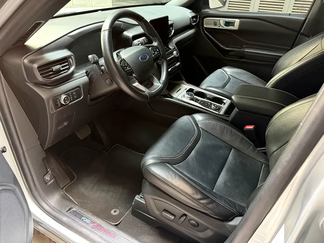 Ford Explorer 3.0 AT (400 حصان) - 9
