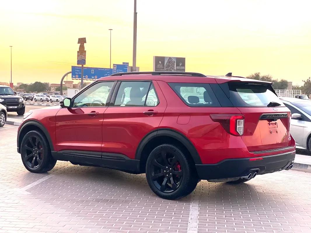 Ford Explorer 3.0 AT (400 حصان) - 12
