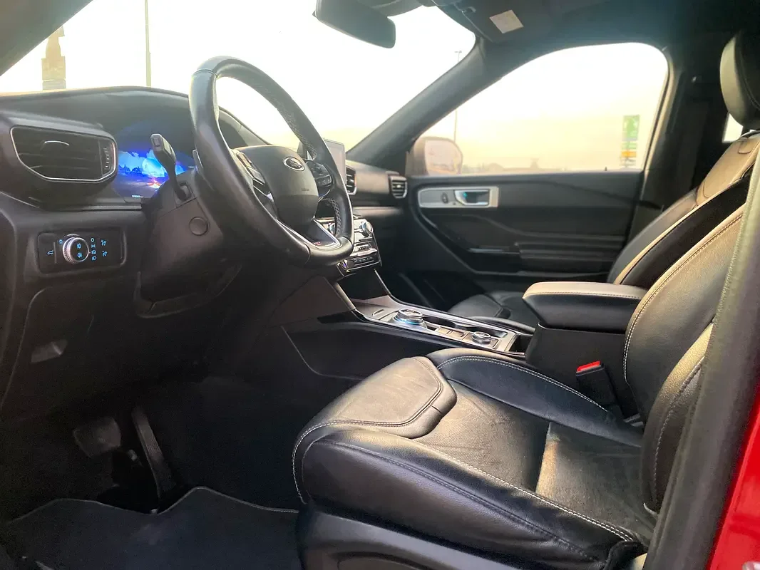 Ford Explorer 3.0 AT (400 حصان) - 17