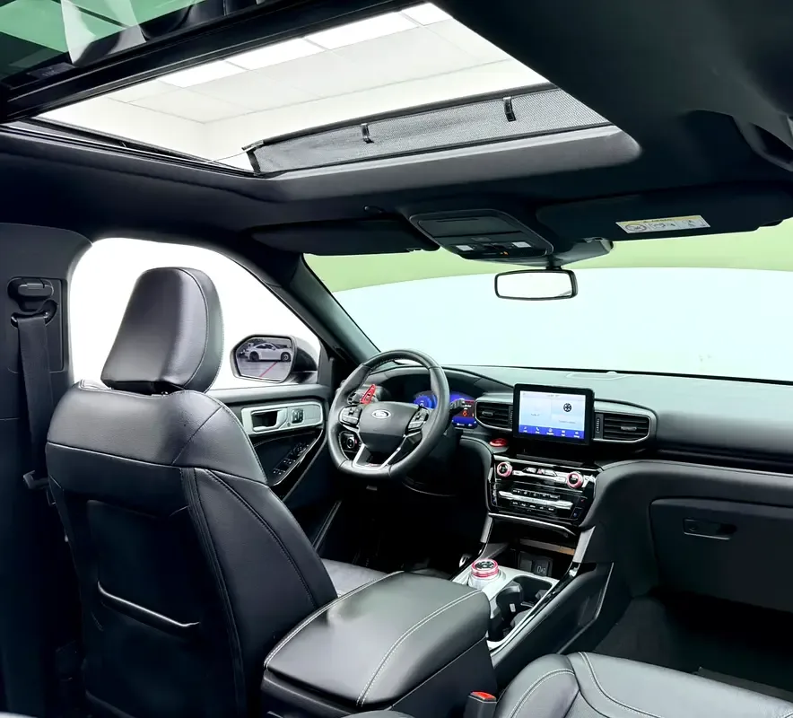 Ford Explorer 3.3 AT (285 hp) - 12
