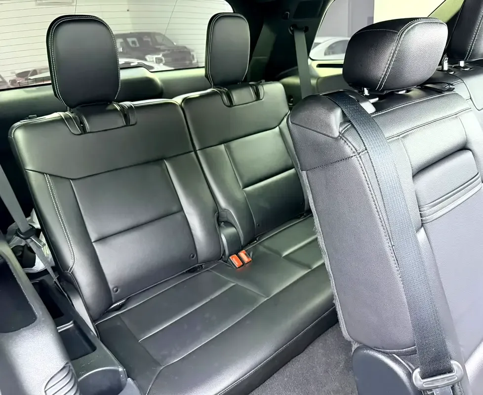 Ford Explorer 3.3 AT (285 hp) - 18