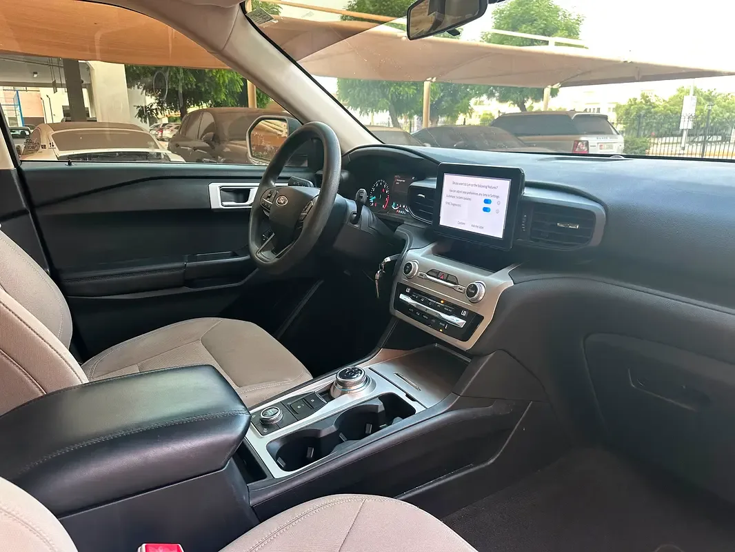 Ford Explorer 3.3 AT (285 حصان) - 9