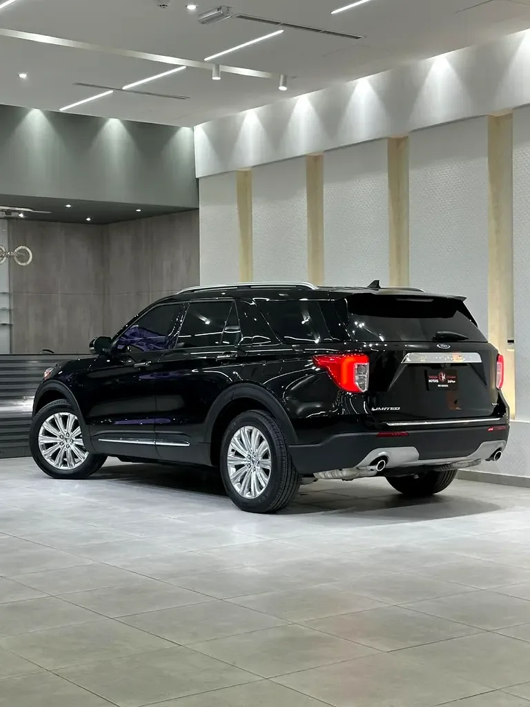 Ford Explorer 3.3 AT (318 حصان) - 6