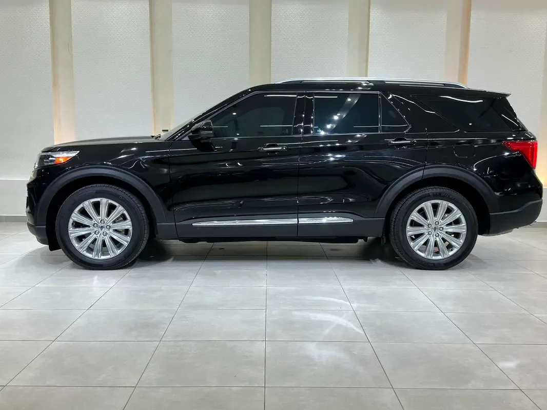 Ford Explorer 3.3 AT (318 حصان) - 8
