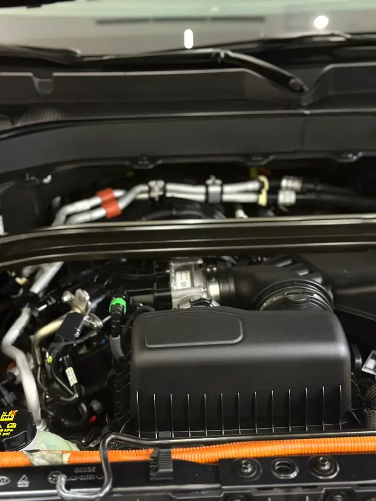 Ford Explorer 3.3 AT (318 حصان) - 19