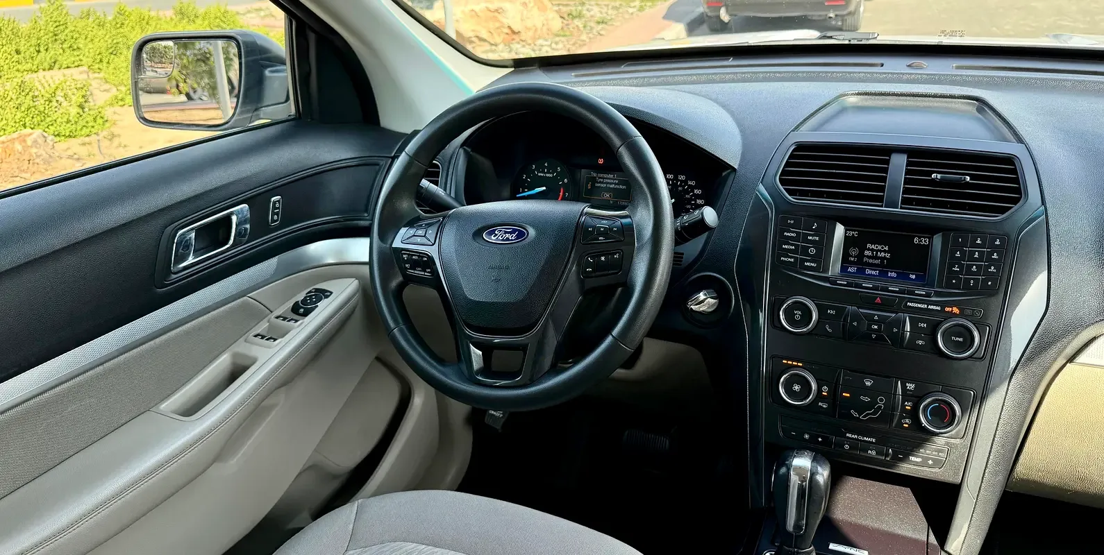 Ford Explorer 3.5 AT (294 حصان) - 13