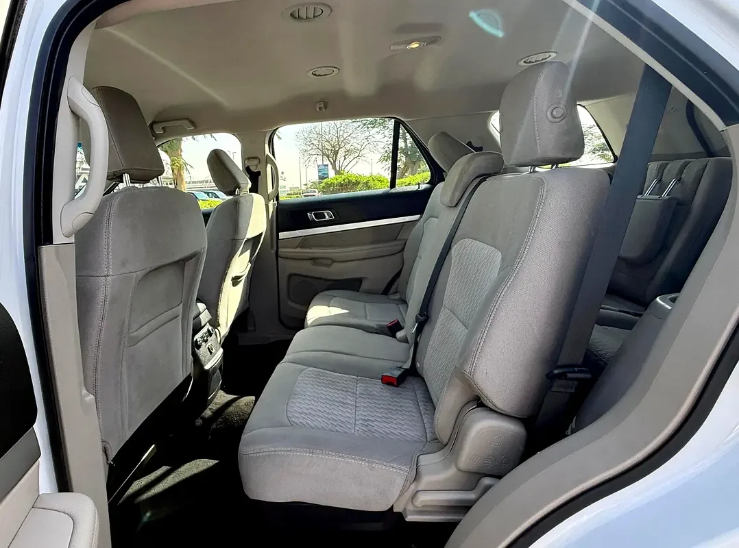 Ford Explorer 3.5 AT (294 حصان) - 19