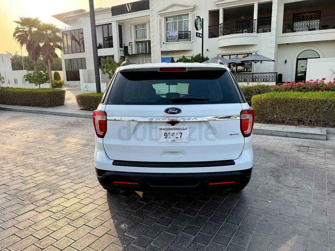 Ford Explorer 3.5 AT (294 حصان) - 4