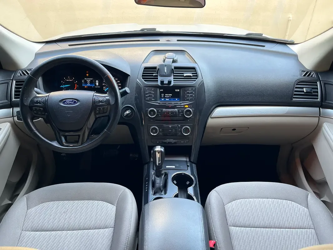 Ford Explorer 3.5 AT (294 hp) - 11