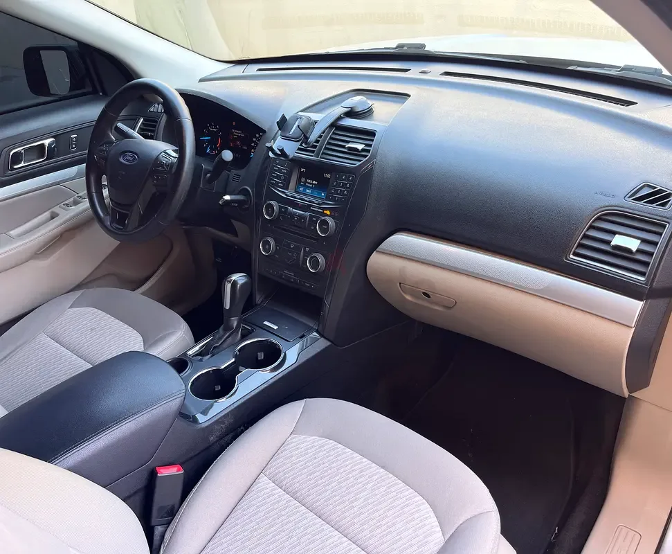 Ford Explorer 3.5 AT (294 hp) - 15