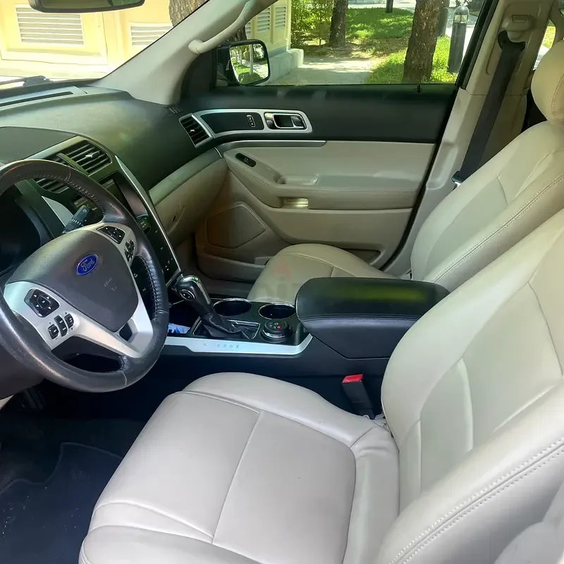 Ford Explorer 3.5 SelectShift (294 حصان) - 8