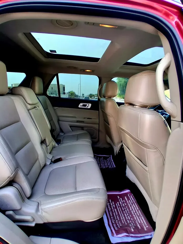 Ford Explorer 3.5 SelectShift (294 حصان) - 12