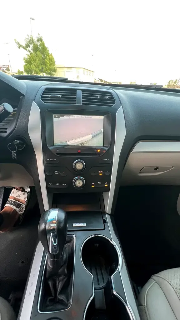 Ford Explorer 3.5 SelectShift 4WD (249 حصان) - 14