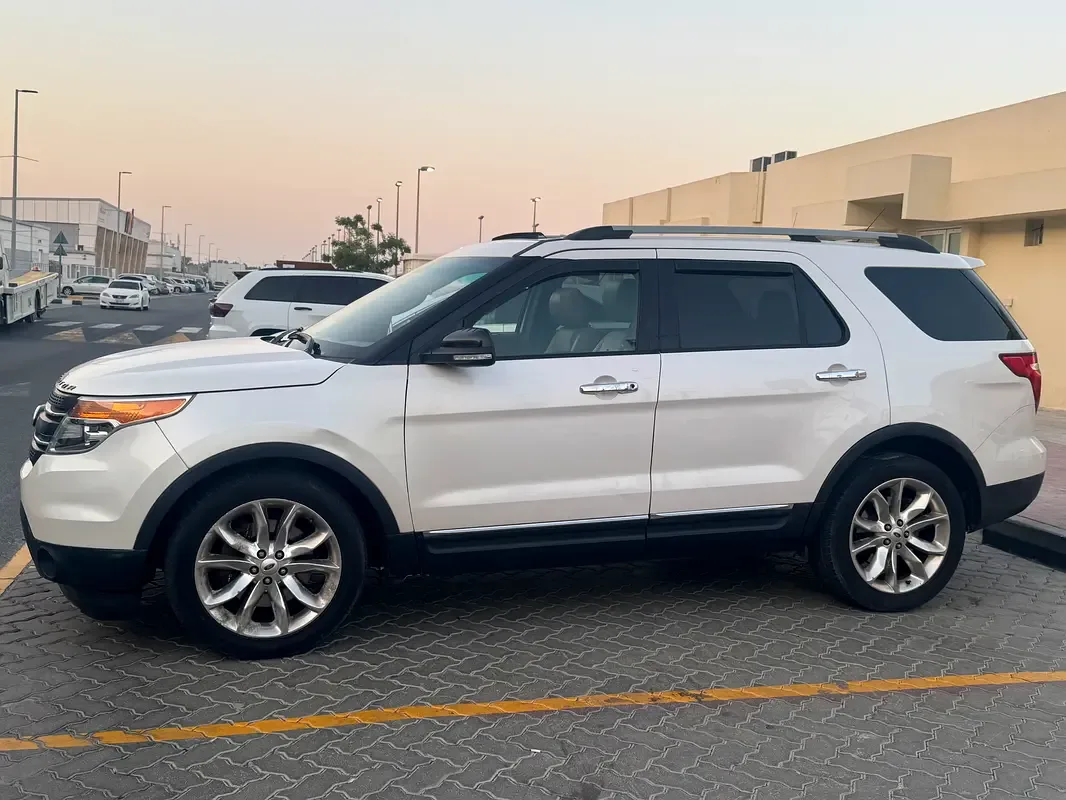 Ford Explorer 3.5 SelectShift 4WD (249 حصان) - 4