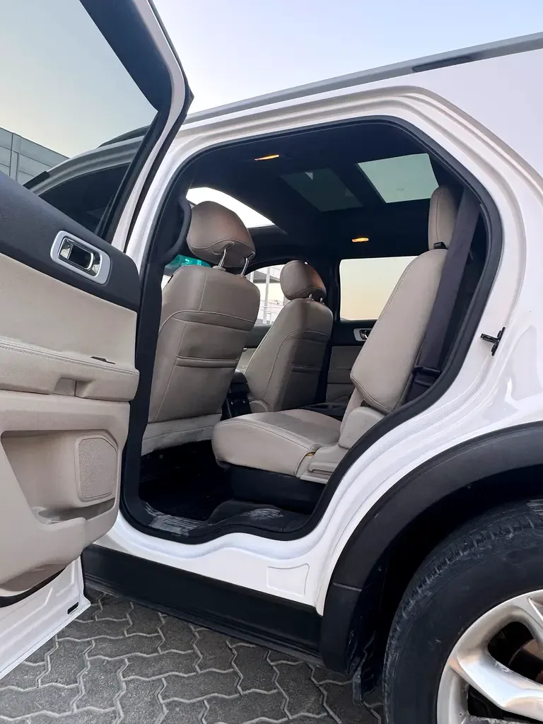 Ford Explorer 3.5 SelectShift 4WD (249 حصان) - 13