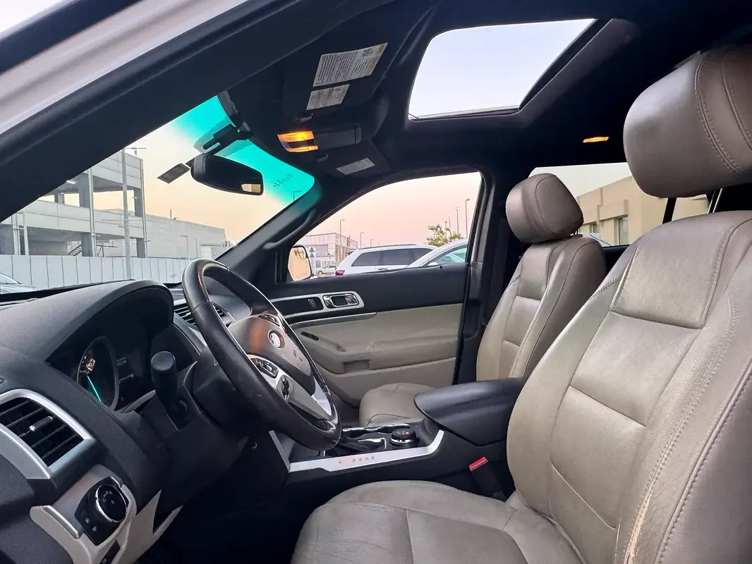 Ford Explorer 3.5 SelectShift 4WD (249 حصان) - 11