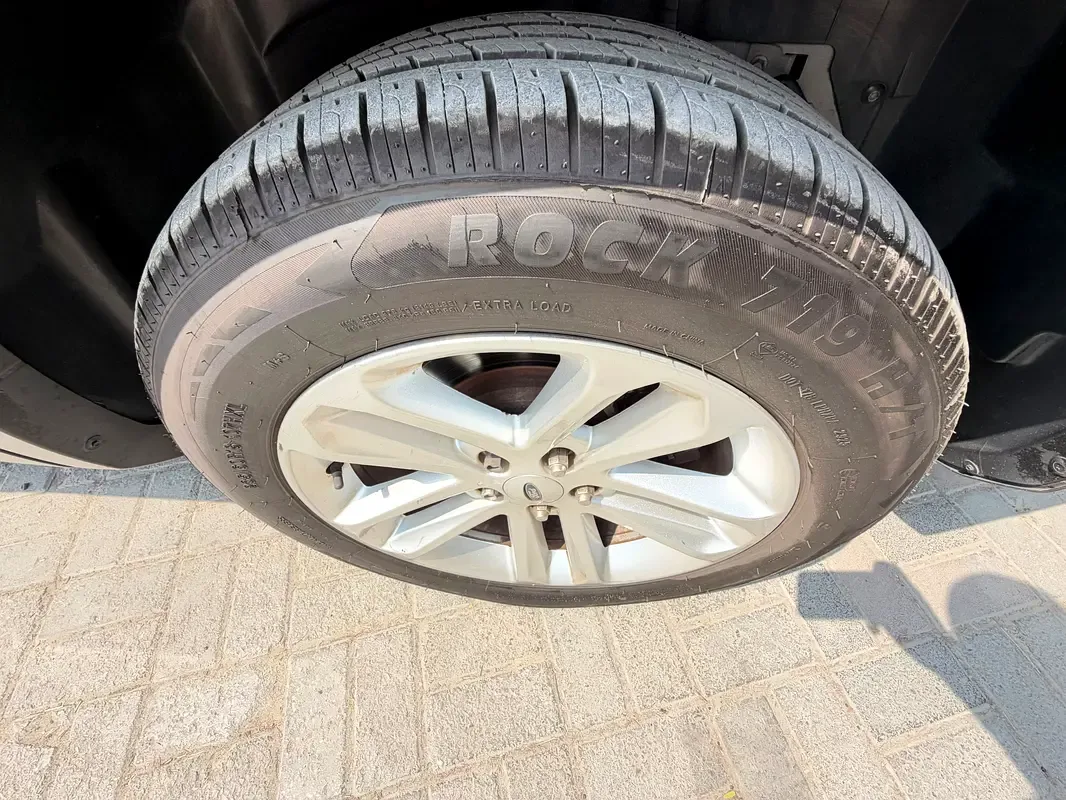 Ford Explorer 3.5 SelectShift 4WD (249 حصان) - 13
