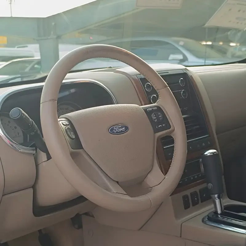 Ford Explorer 4.0 AT (212 حصان) - 10