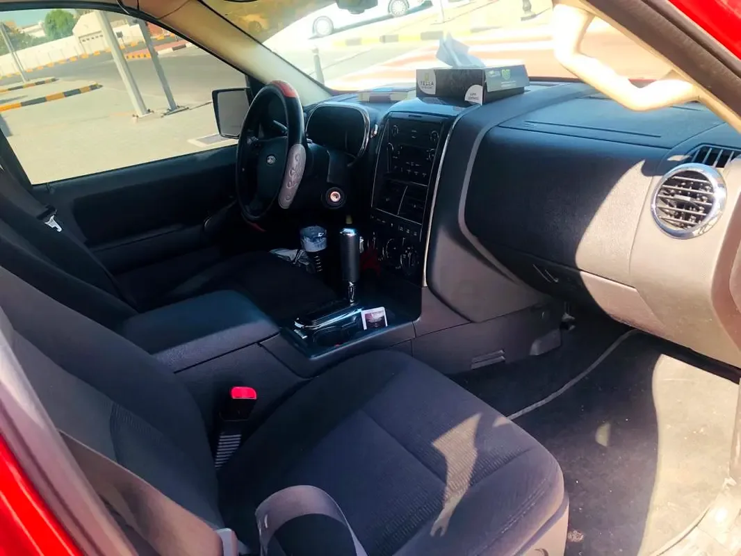 Ford Explorer 4.0 AT (212 hp) - 2