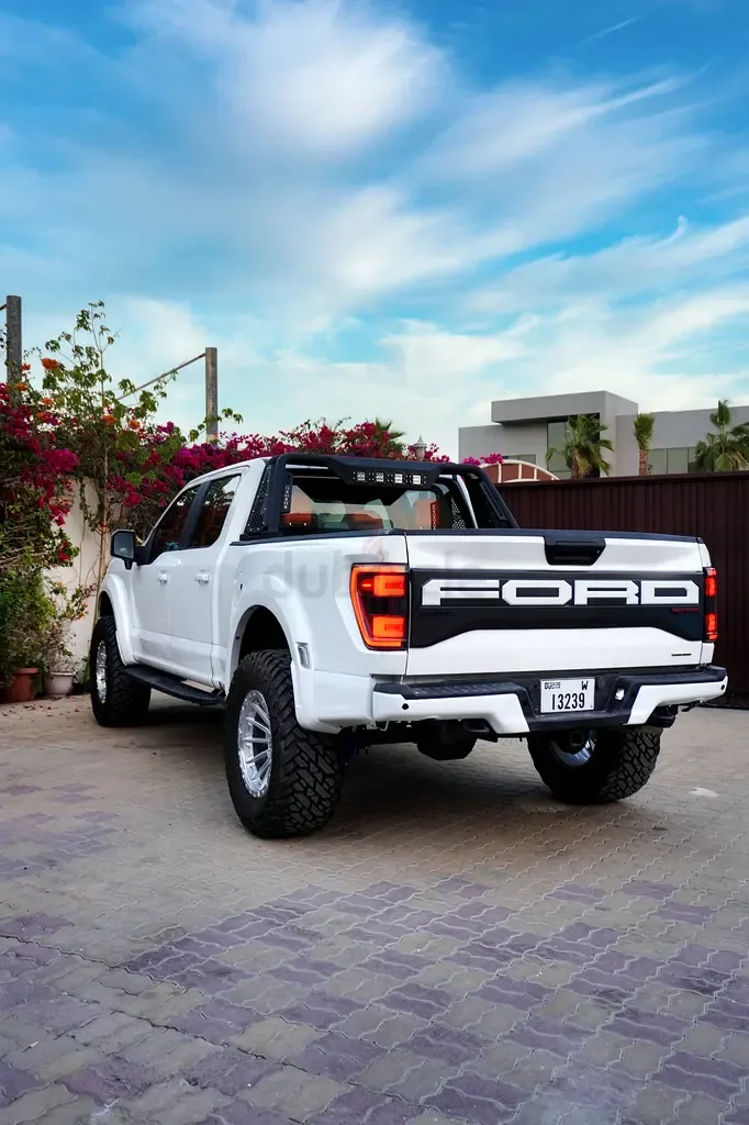 Ford F-150 5.0 AT 4WD (400 حصان) - 2