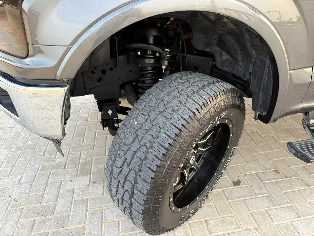 Ford F-150 5.0 AT RWD (395 حصان) - 5