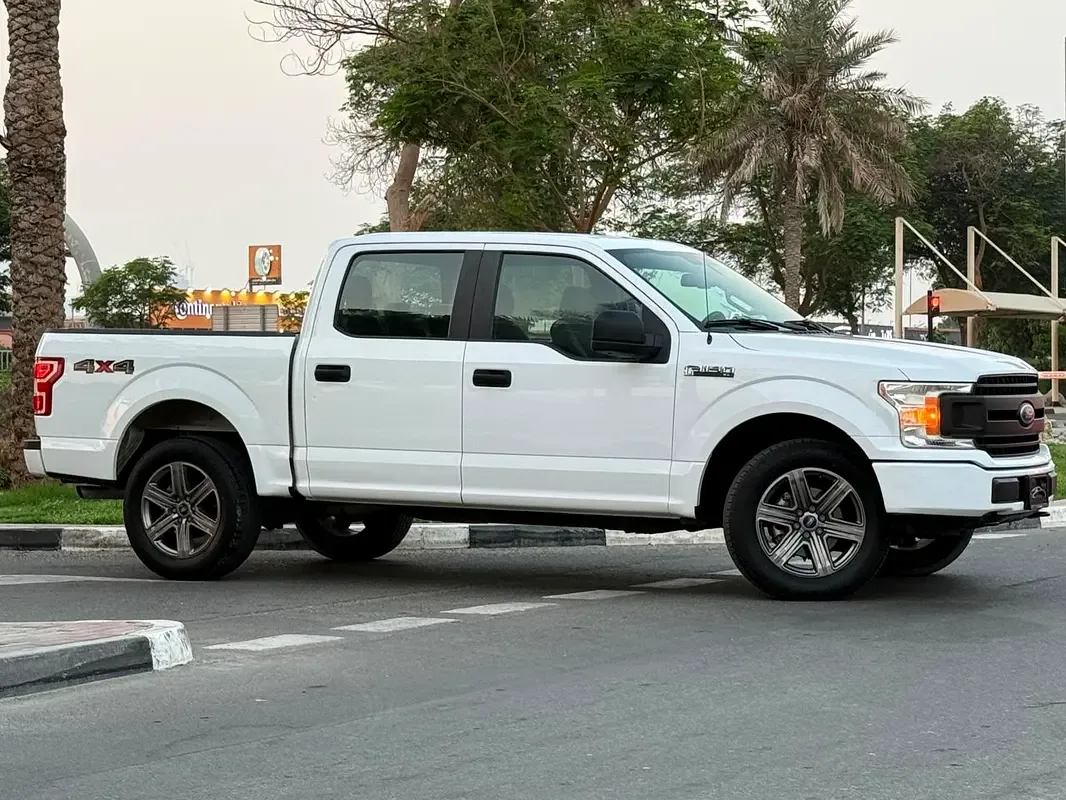 Ford F-150 5.0 AT RWD (395 حصان) - 2