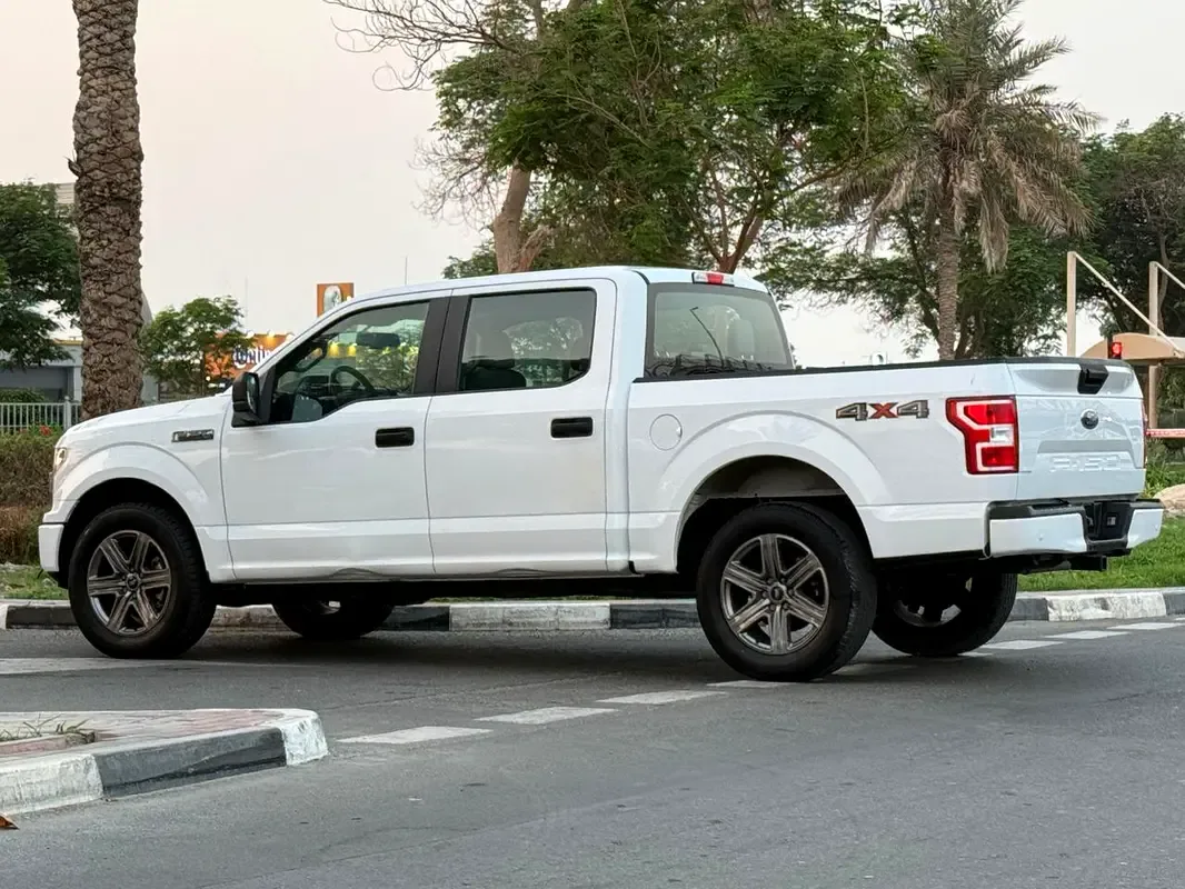 Ford F-150 5.0 AT RWD (395 حصان) - 5