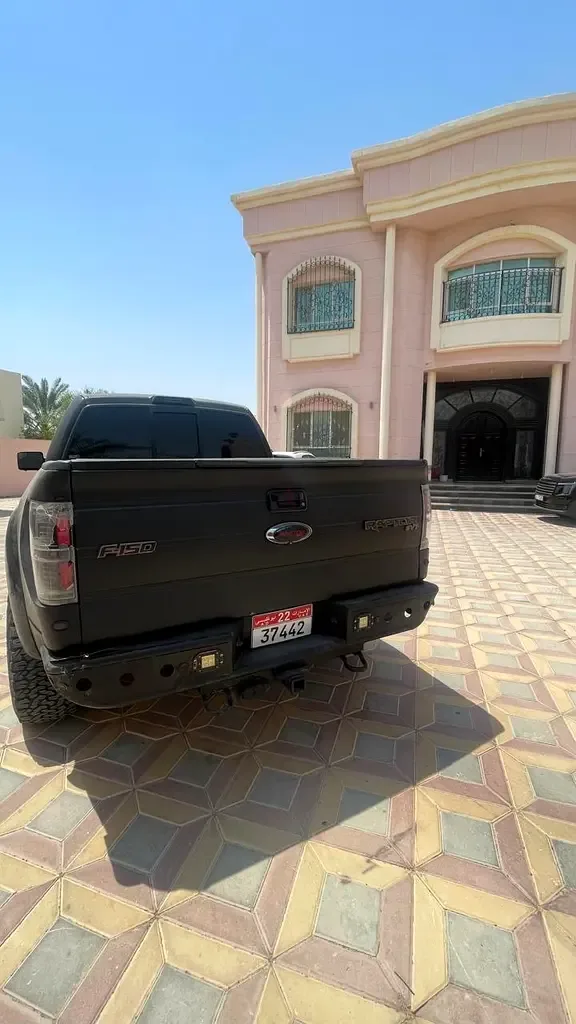Ford F-150 SVT Raptor 6.1 AT (411 hp) 4WD